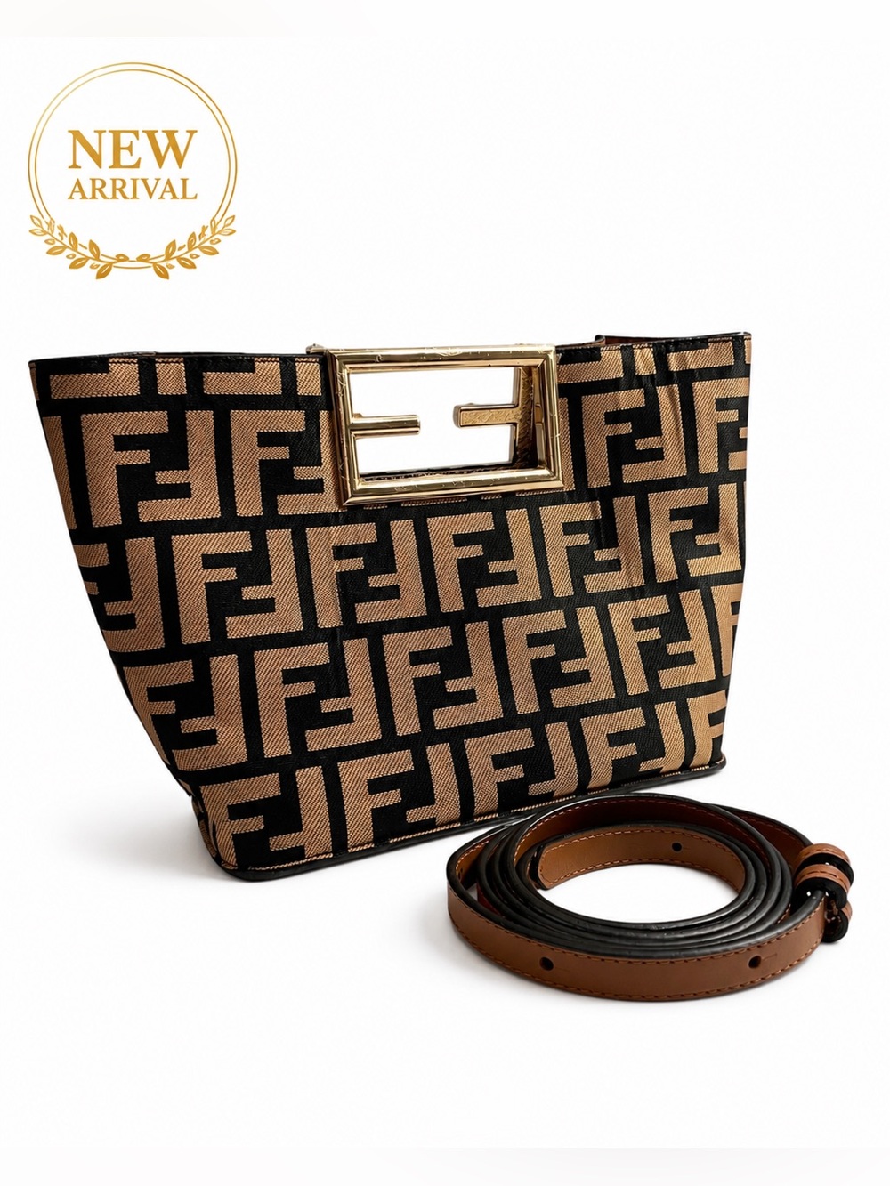 👜 Women’s Monogram Convertible Bag – Brand New 🤎